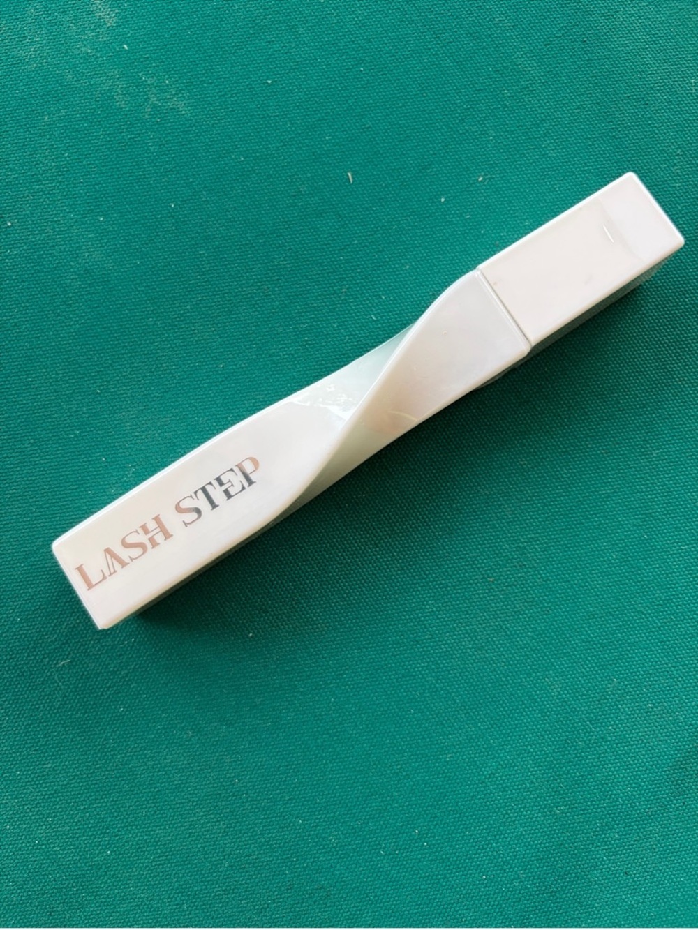 LASH STEP Lengthening
Primer Mascara Volumizing Lash Smudge-Resistant New pc